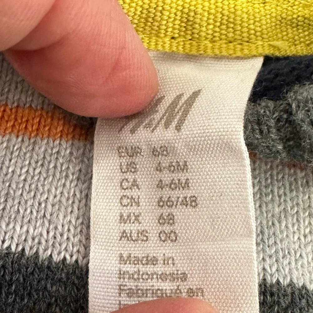 H&M Gray and Yellow Striped Sweater. Size 4-6 months